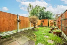 Aspen Close Ealing W5 photo 5