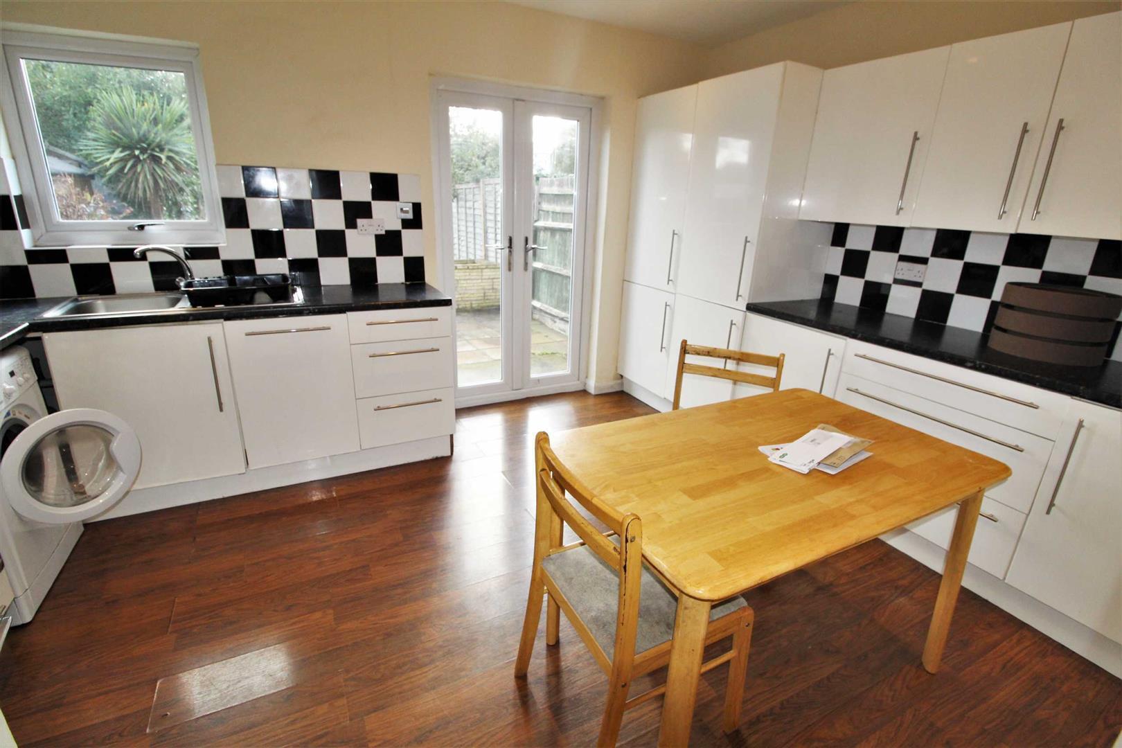 Stanhope Road, Cippenham Image 3