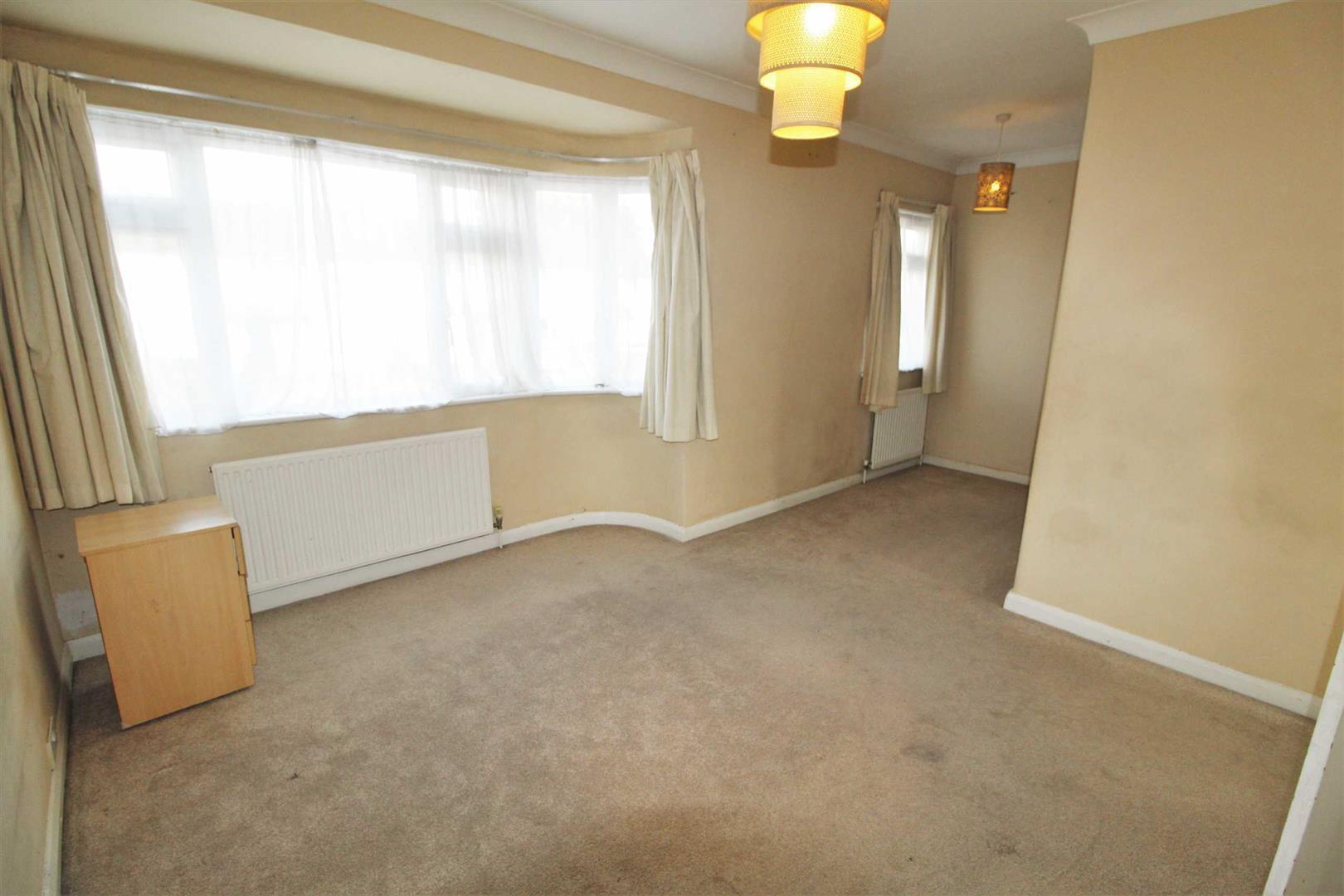 Stanhope Road, Cippenham Image 5