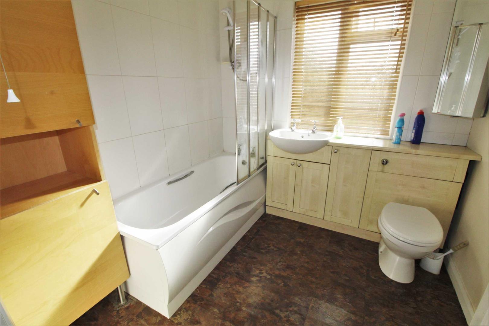 Stanhope Road, Cippenham Image 6