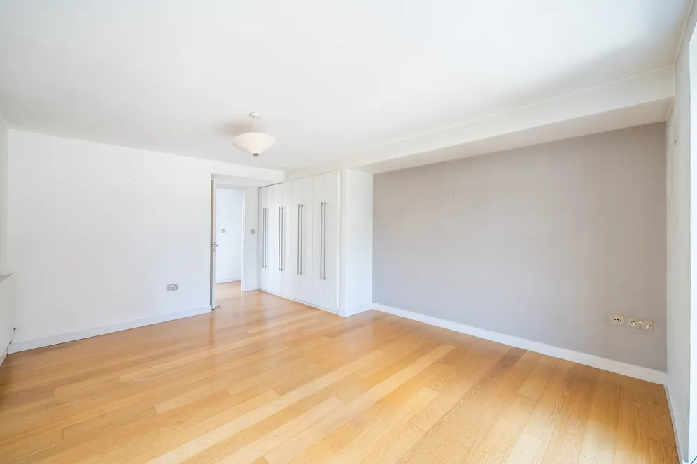 112 York Road, London, SW11 photo 7
