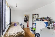 Barnfield Avenue, Mitcham