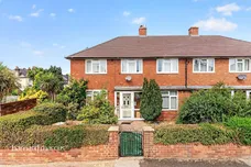 Barnfield Avenue, Mitcham
