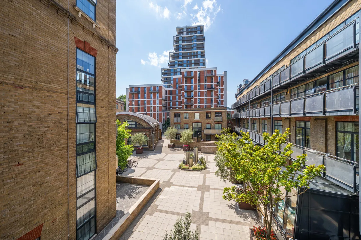 112 York Road, London, SW11 photo 14