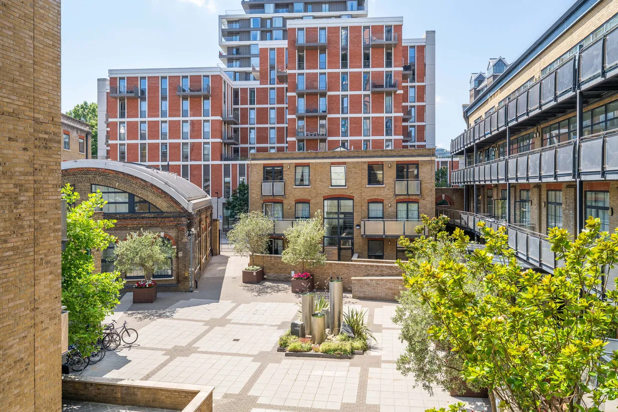 112 York Road, London, SW11 photo 15