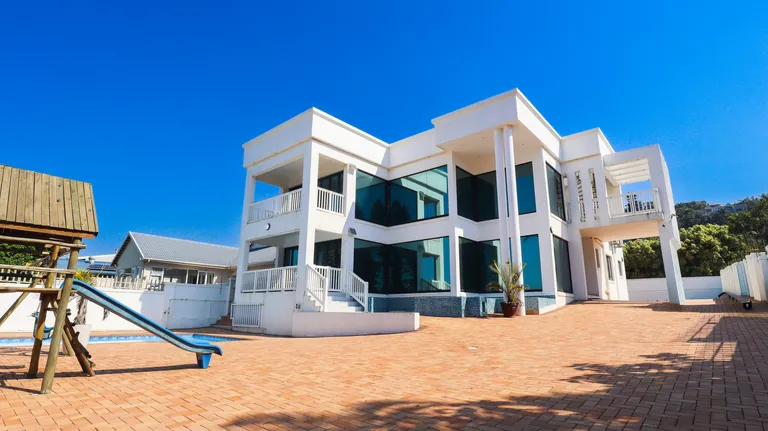 South Africa, KwaZulu Natal, Ballito Central, Compensation Road South, 3B