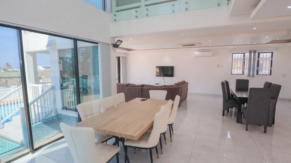 South Africa, KwaZulu Natal, Ballito Central, Compensation Road South, 3B