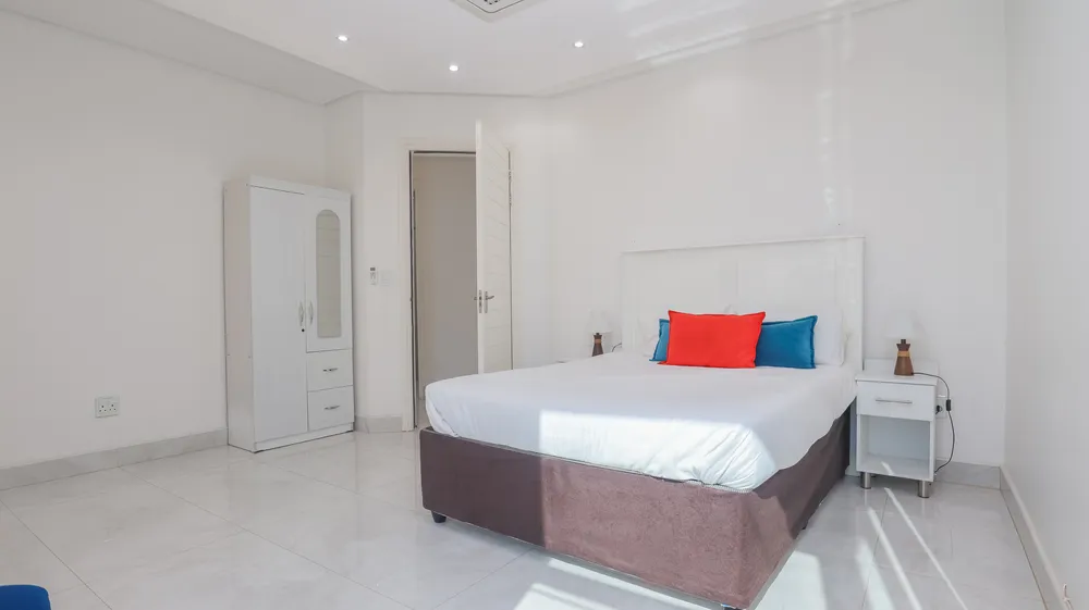 South Africa, KwaZulu Natal, Ballito Central, Compensation Road South, 3B