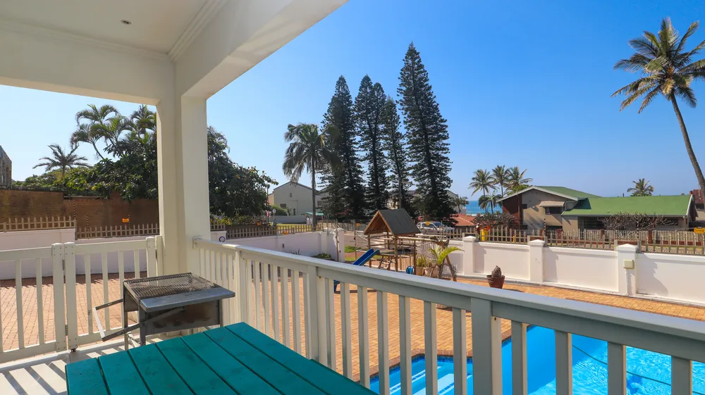 South Africa, KwaZulu Natal, Ballito Central, Compensation Road South, 3B