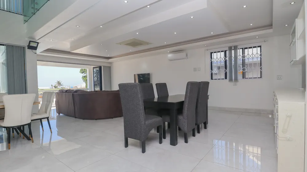 South Africa, KwaZulu Natal, Ballito Central, Compensation Road South, 3B
