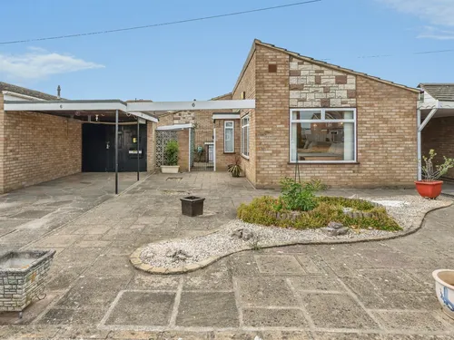 Elder Way, Rainhamphoto