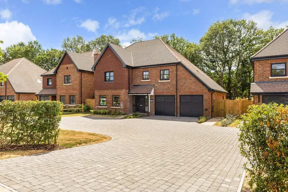 Oakland Grove, Ridgley Road, Godalming, GU8
