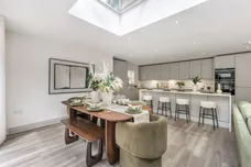 Oakland Grove, Ridgley Road, Godalming, GU8 photo 5