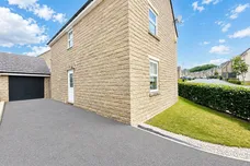 Castle Stead Drive, Cullingworth, BRADFORD