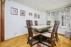 Brook Close, Plympton