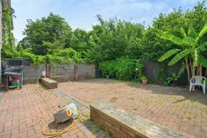 Brook Close, Plympton