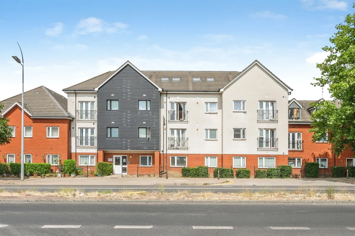 New Road, Rainham