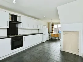 Manton Villas, Worksop thumb 3