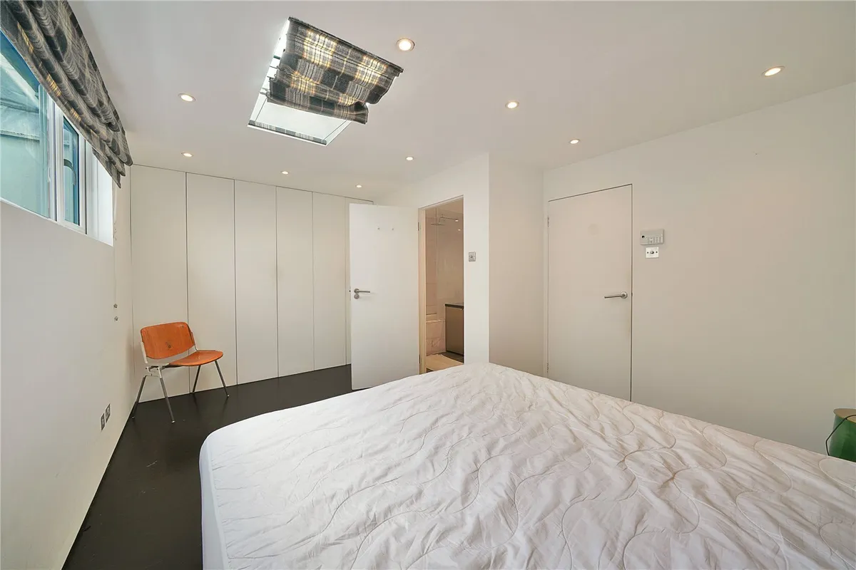 Kempsford Gardens, London, SW5