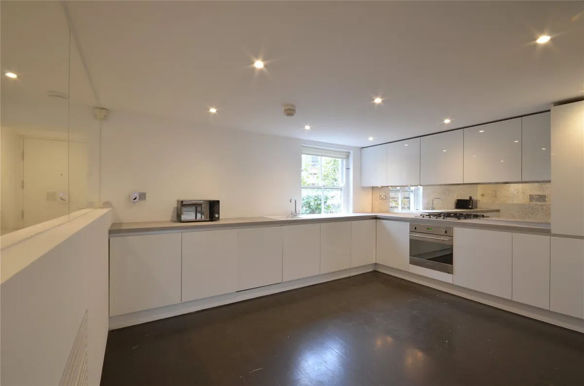 Kempsford Gardens, London, SW5