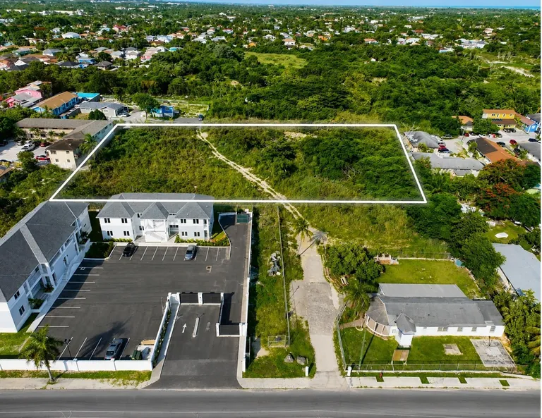 Carmichael Road Nassau / New Providence