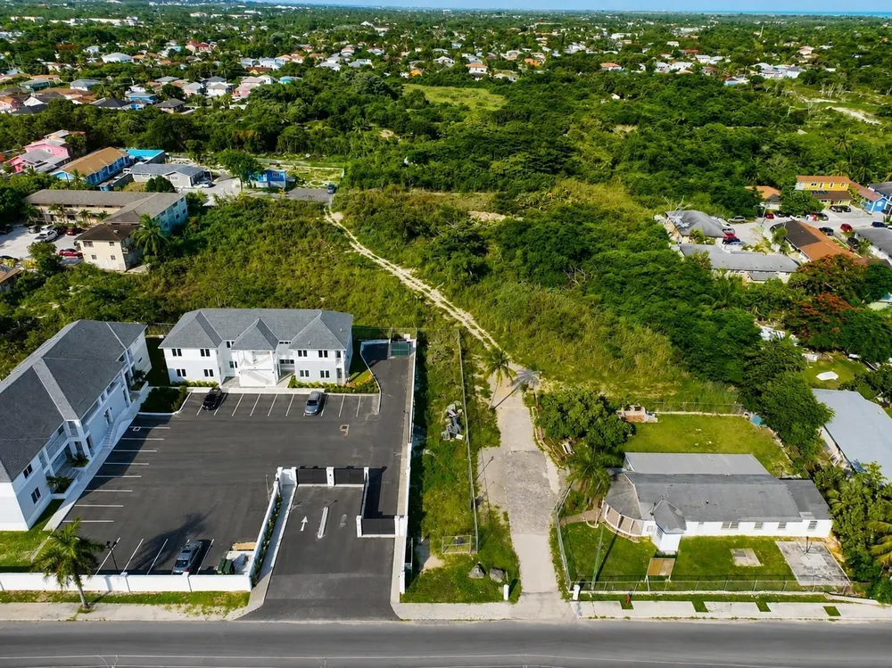 Carmichael Road Nassau / New Providence
