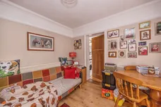 Park Avenue, Waterlooville