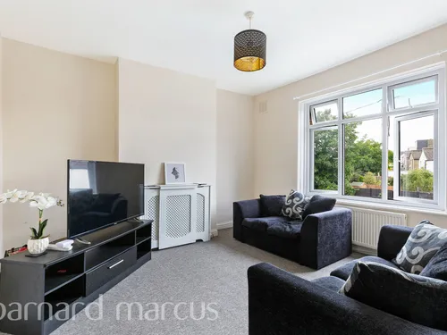 Birchanger Road, LONDONphoto