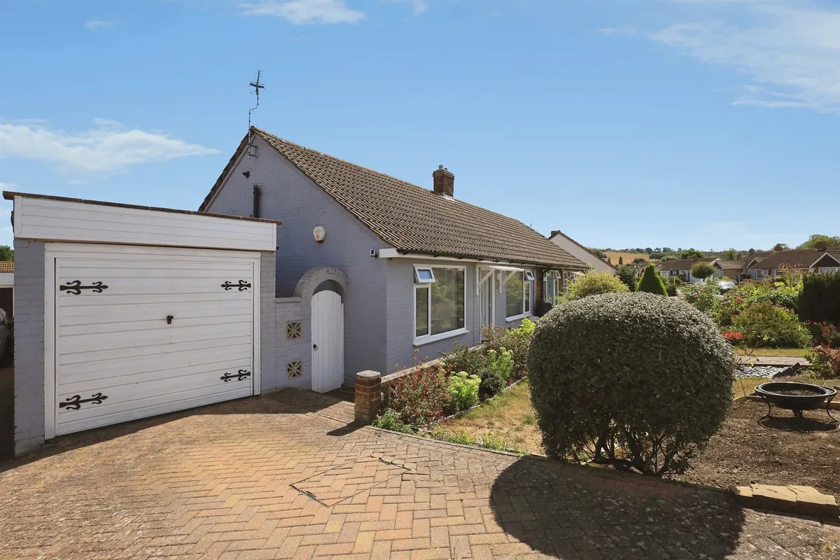 Paddock Gardens, Polegate
