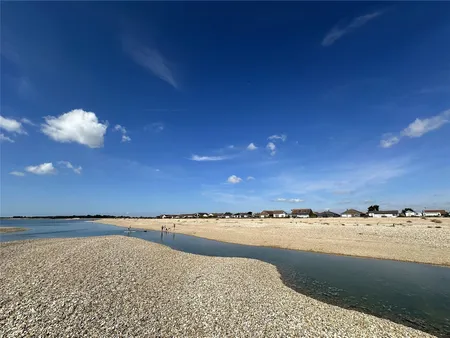 West Front Road, Pagham, PO21
