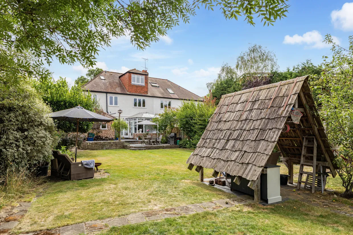 Wellesley Crescent, Twickenham, TW2 photo 13