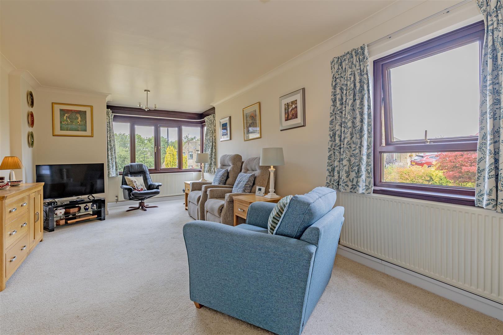 Lomas Close, Stannington, Sheffield Image 7
