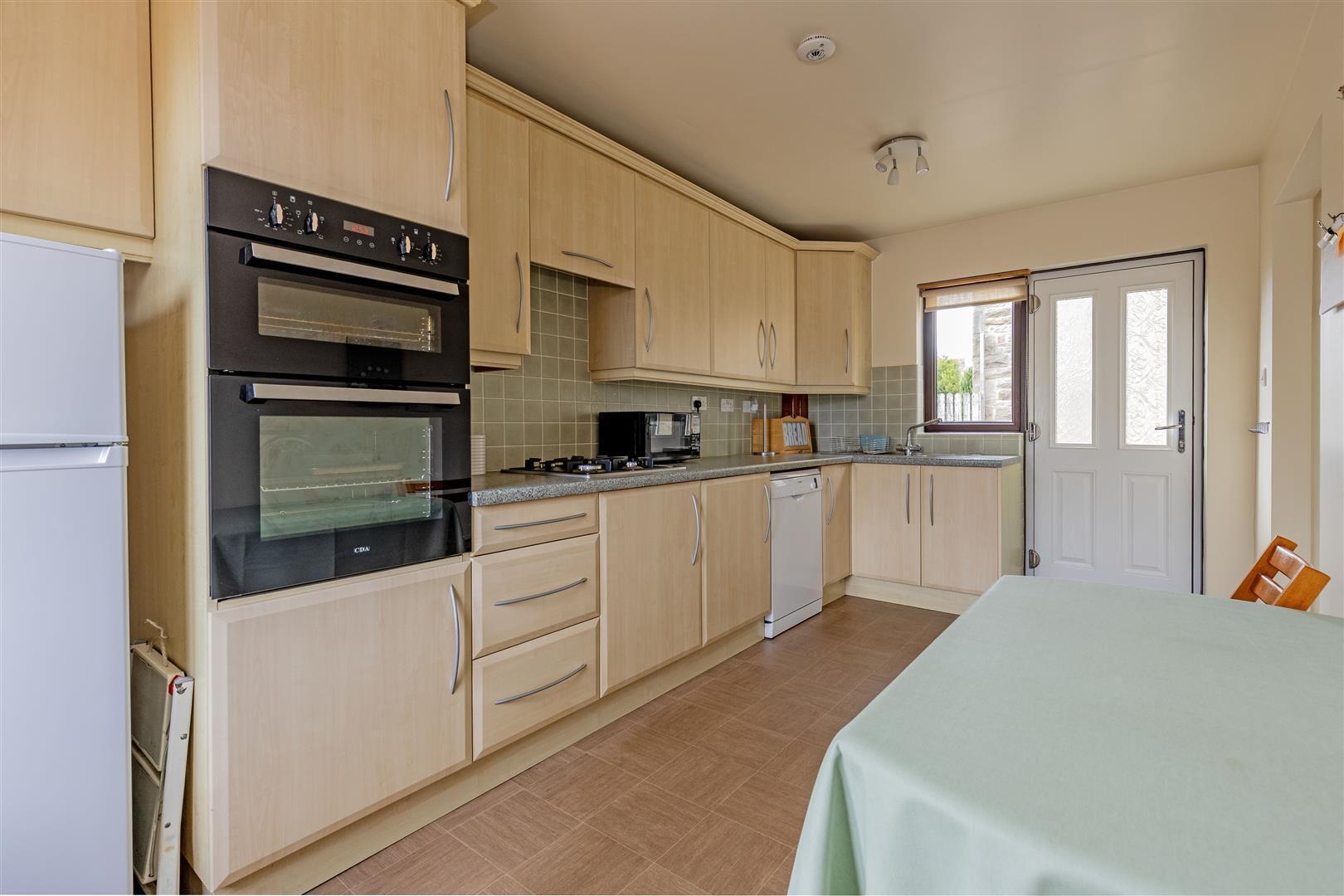 Lomas Close, Stannington, Sheffield Image 11