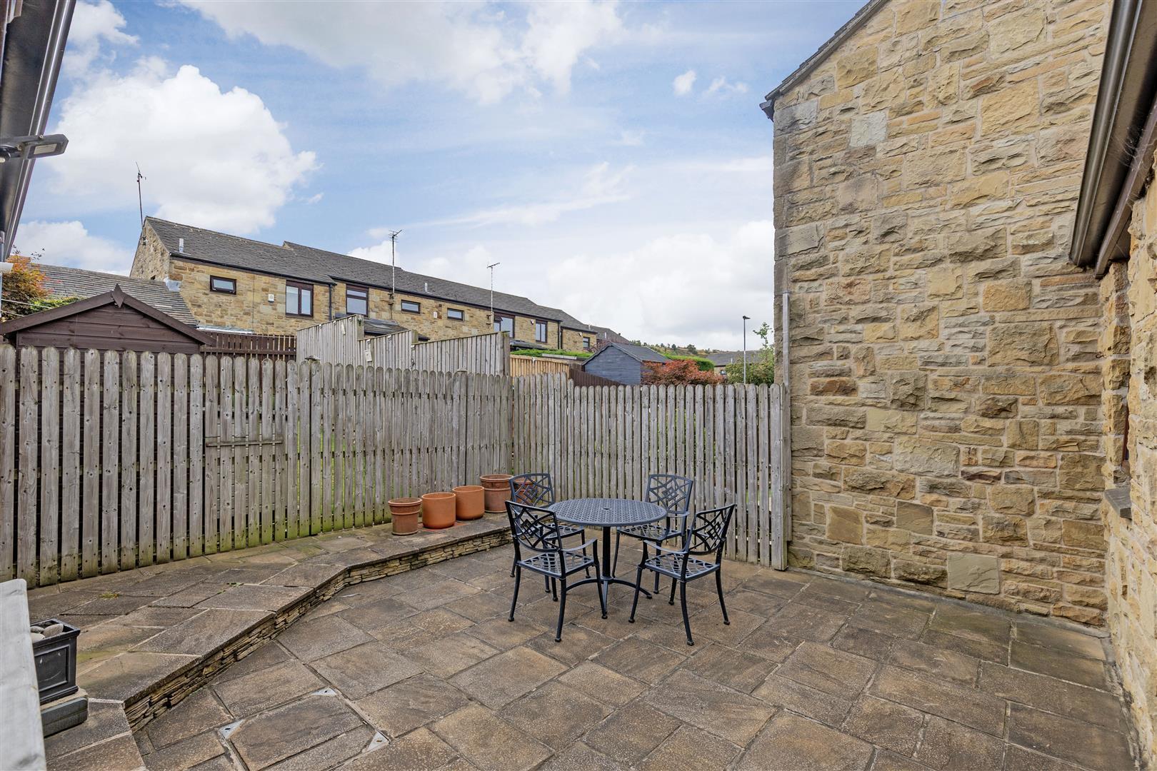 Lomas Close, Stannington, Sheffield Image 22