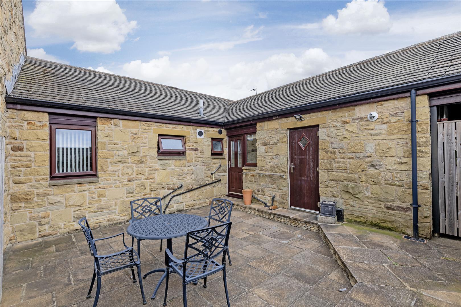 Lomas Close, Stannington, Sheffield Image 23