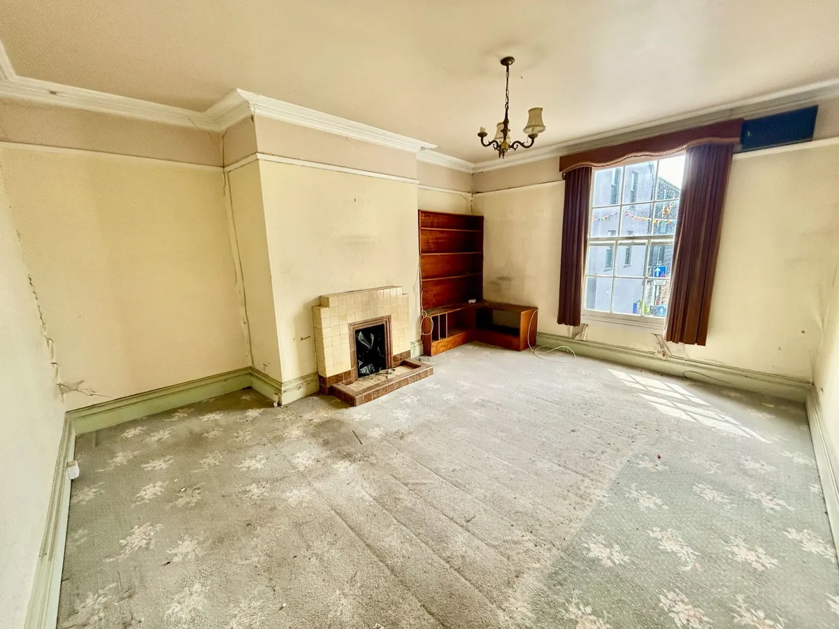107A Fore Street, Kingsbridge, TQ7 1AB