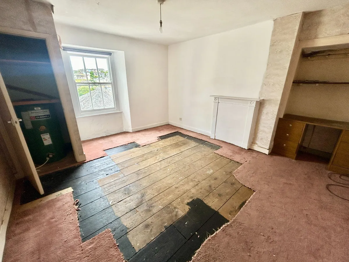 107A Fore Street, Kingsbridge, TQ7 1AB