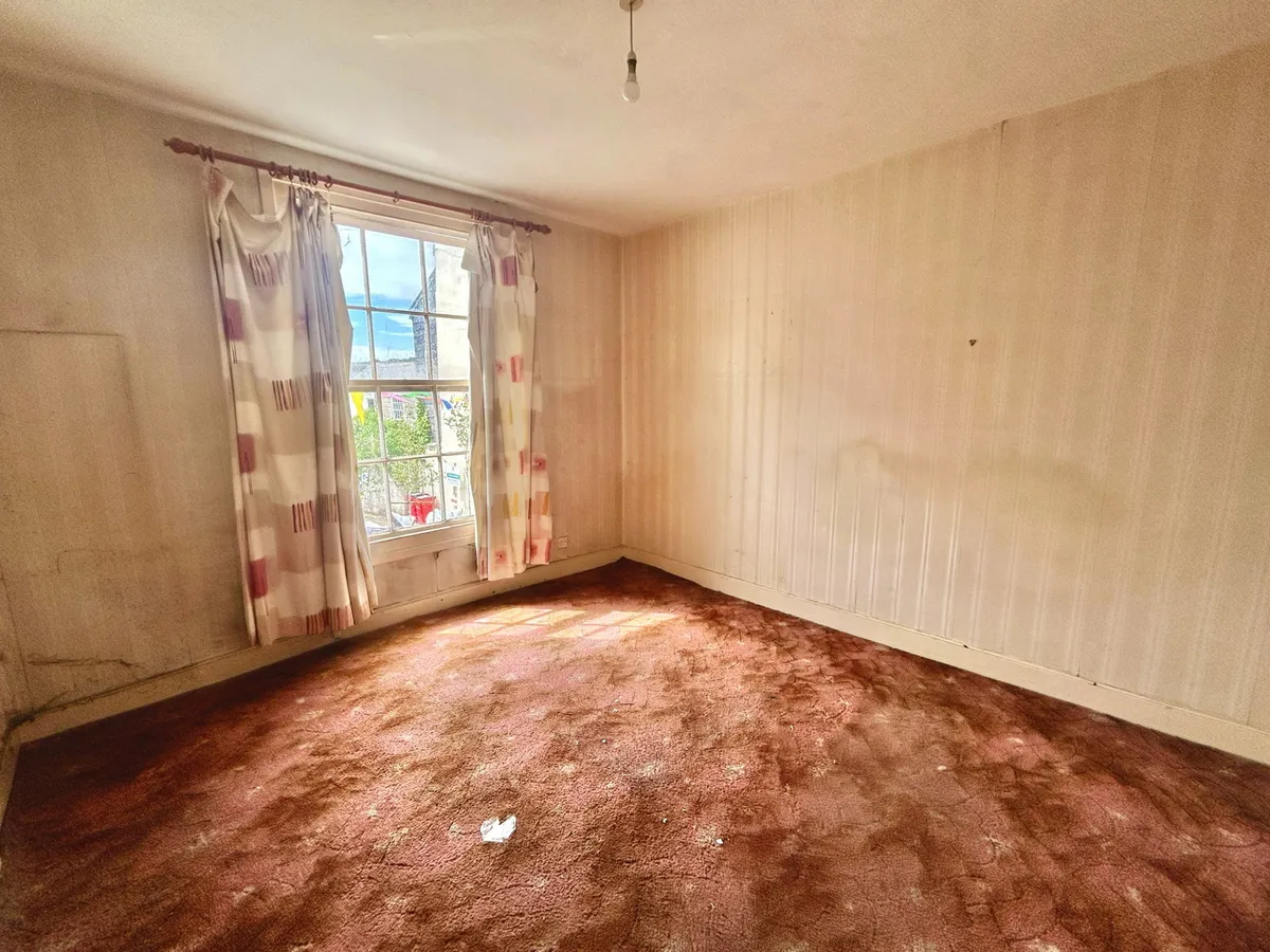 107A Fore Street, Kingsbridge, TQ7 1AB