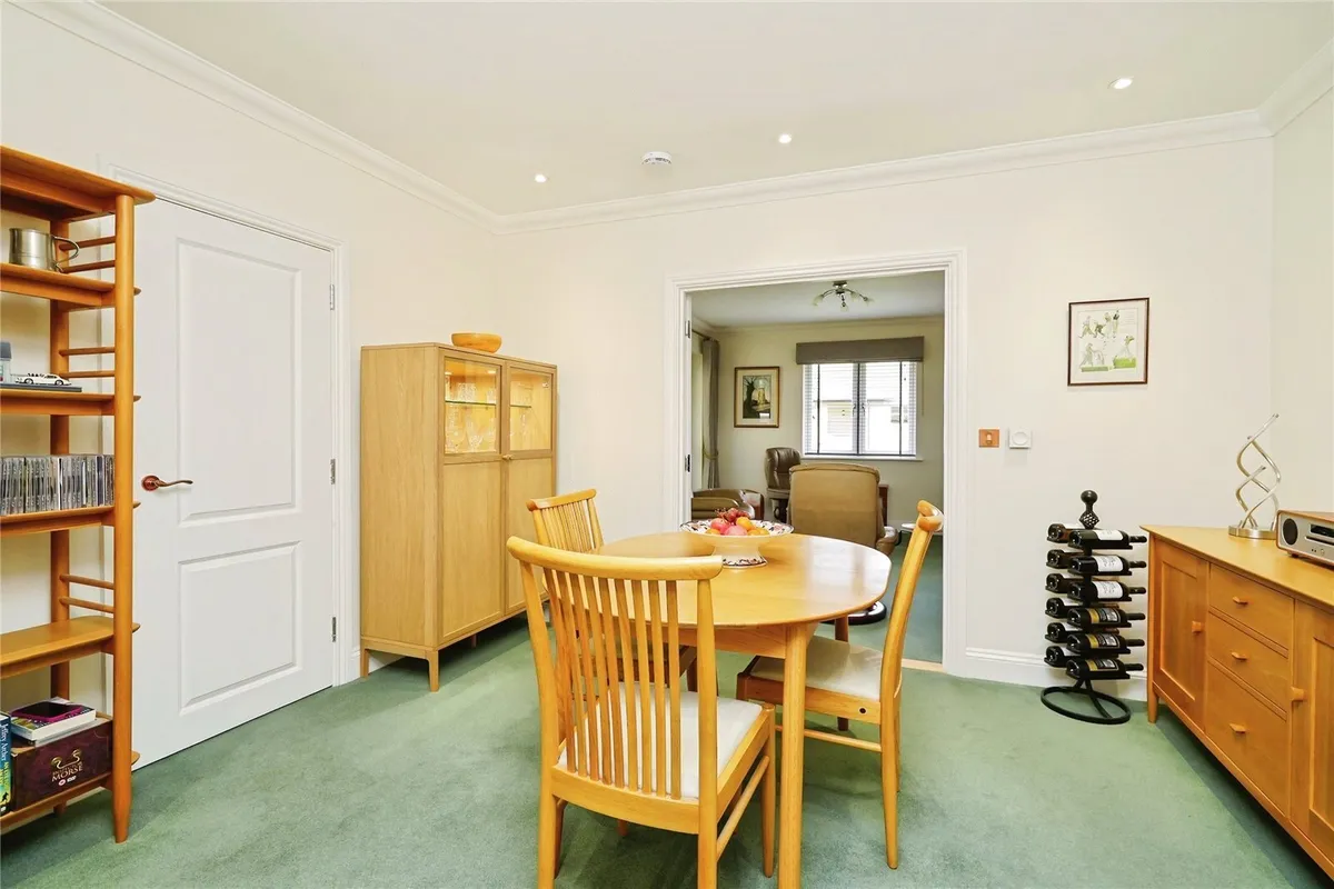 Forest Grove, Burford, Oxfordshire, OX18