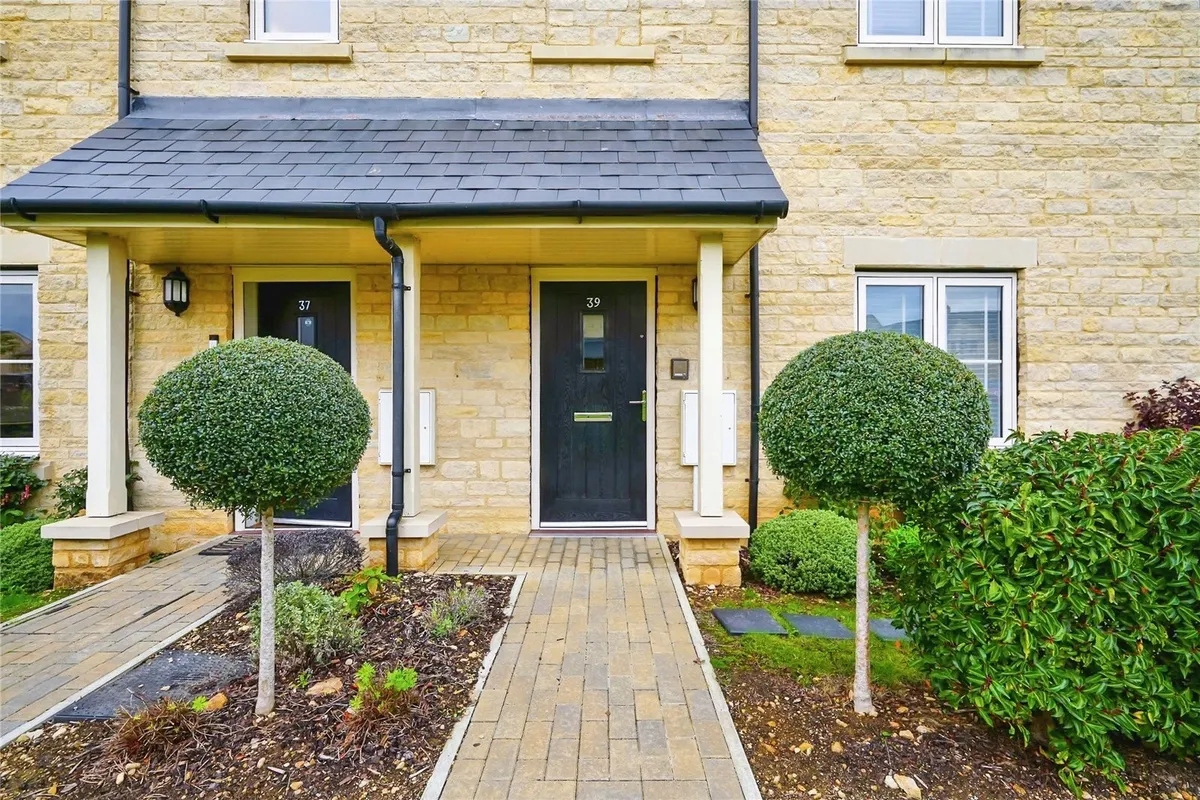 Forest Grove, Burford, Oxfordshire, OX18