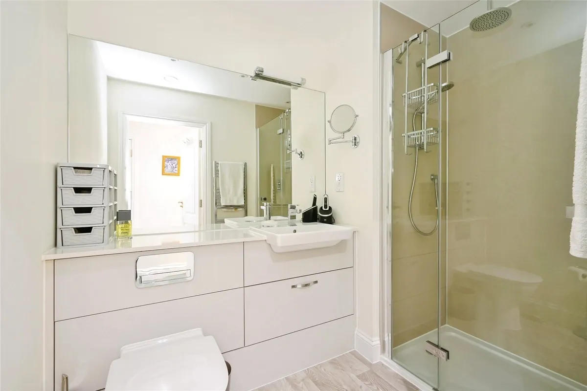 Forest Grove, Burford, Oxfordshire, OX18
