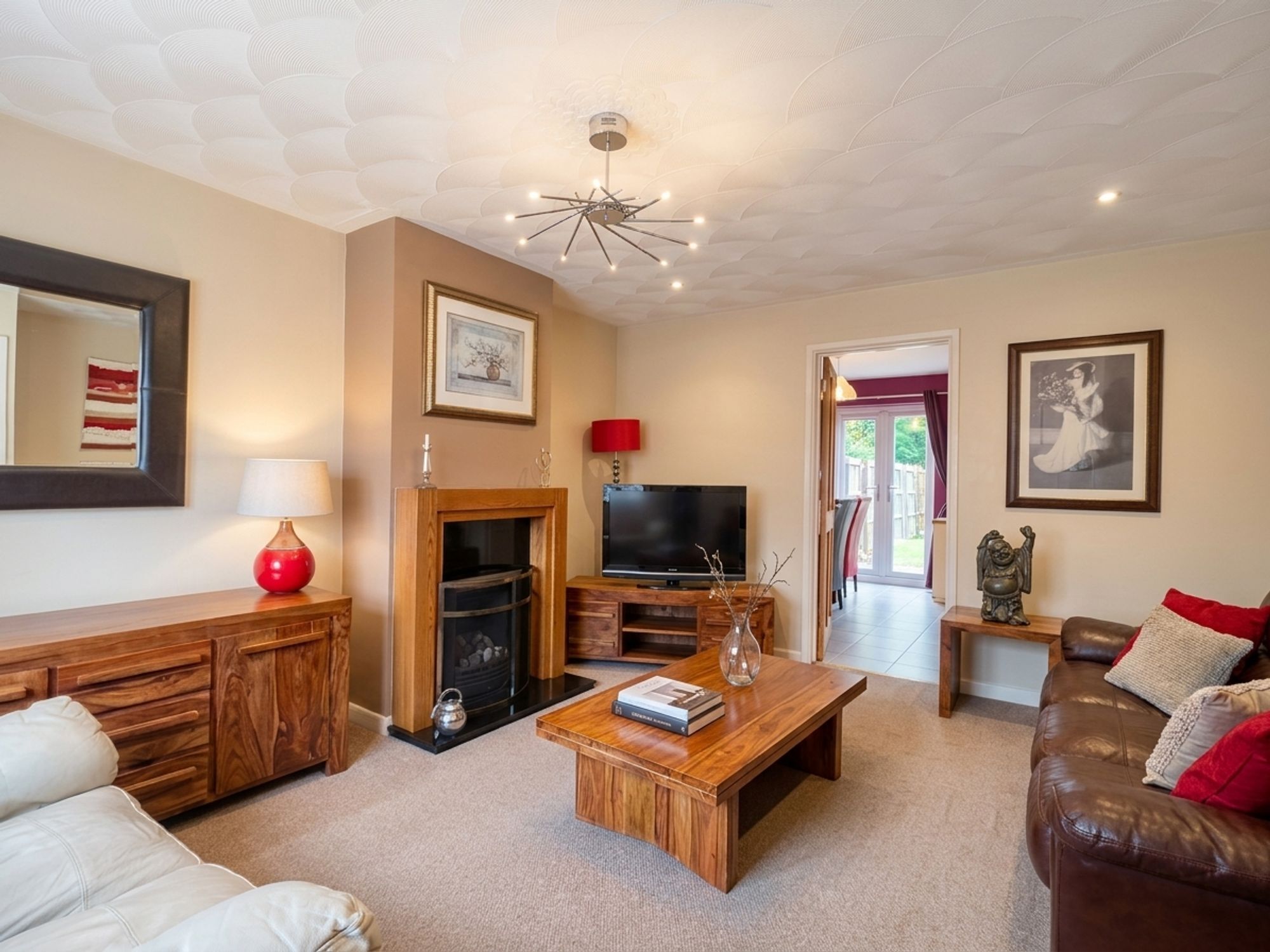 Larch Close, Taunton Image 2