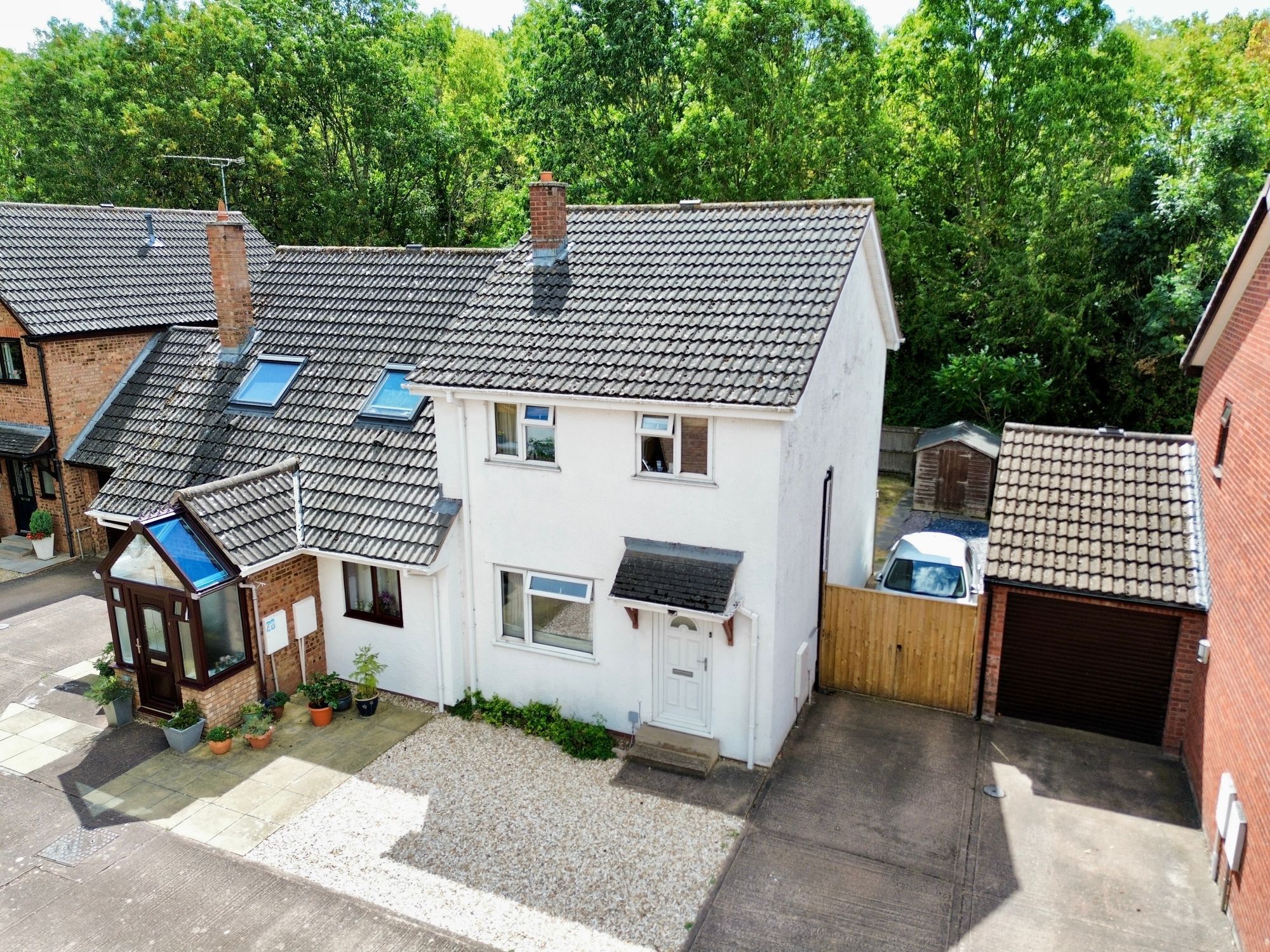 Larch Close, Taunton Image 12