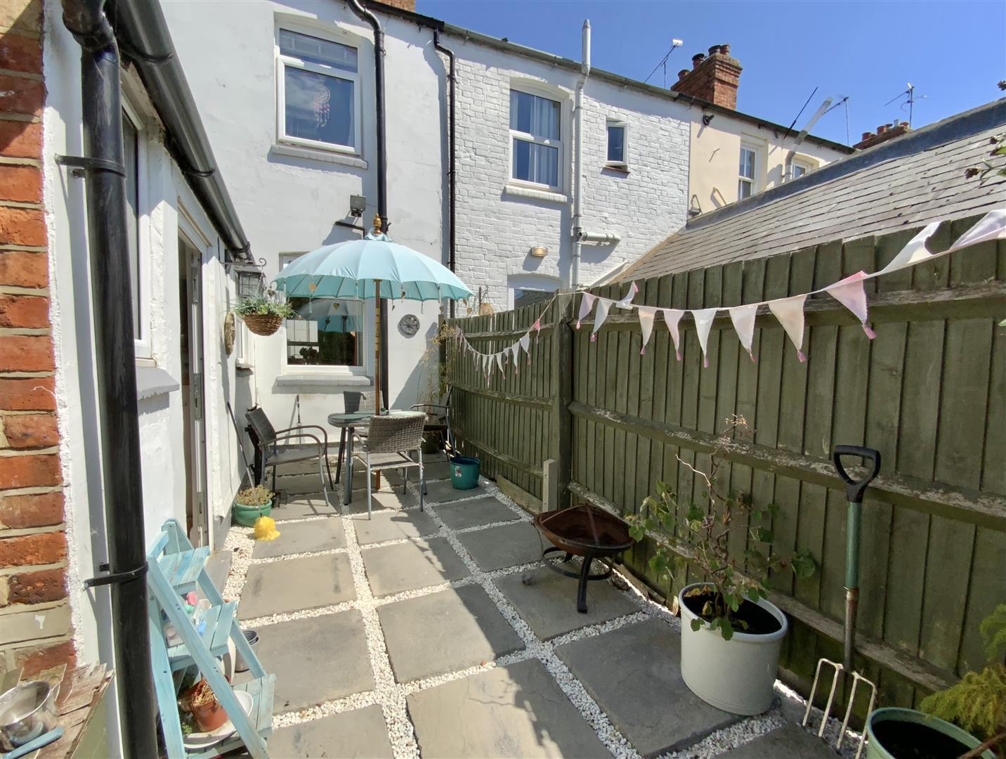Queen Street, Stony Stratford, Milton Keynes Image 10