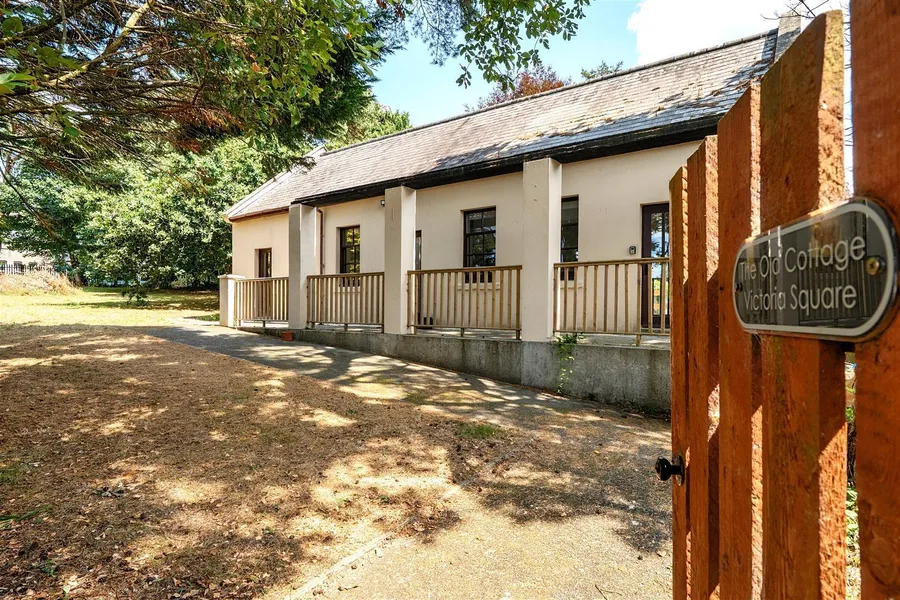 Property Image 4