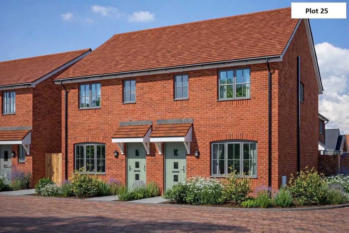 Oakwood Grove, Alderholt, Fordingbridge