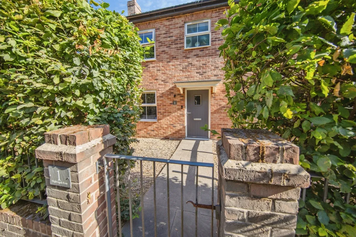 Nightingale Row, Melton, WOODBRIDGE