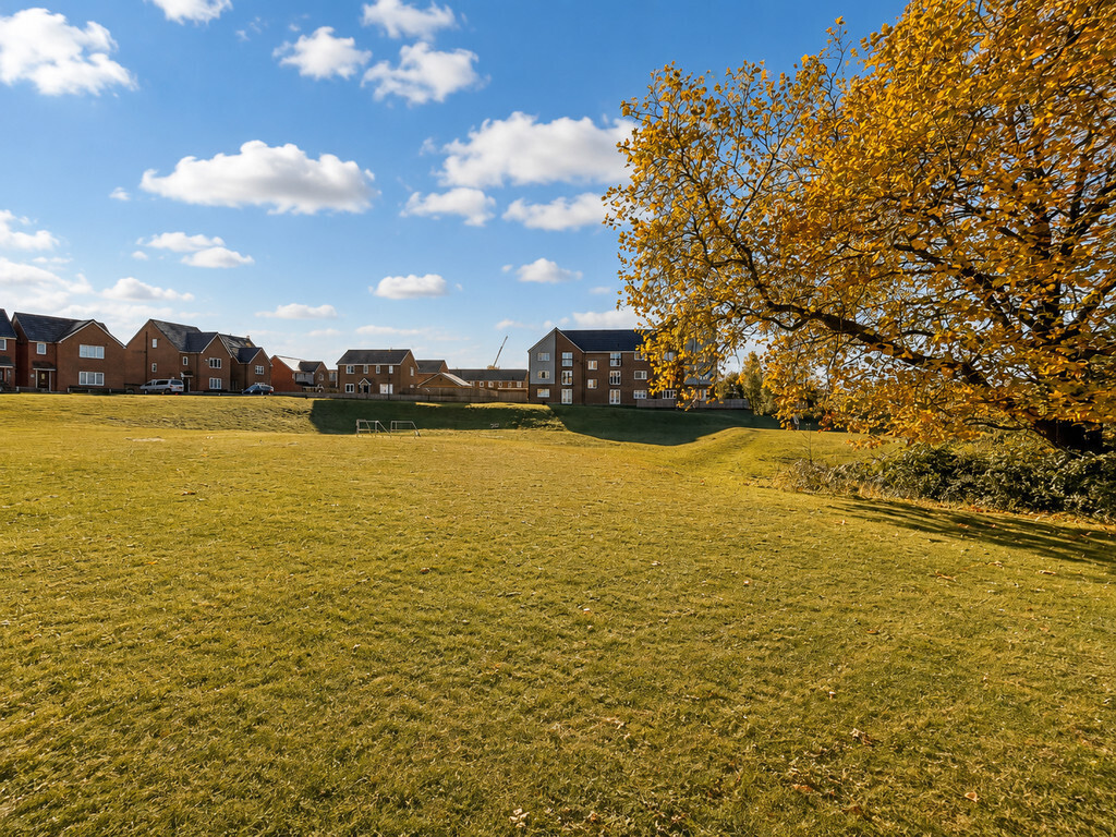 Adams House, 2 Childer Close Image 9