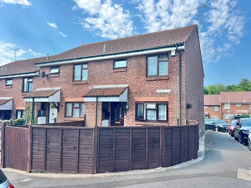Seven Acre Close, St. Leonards-On-Seaphoto