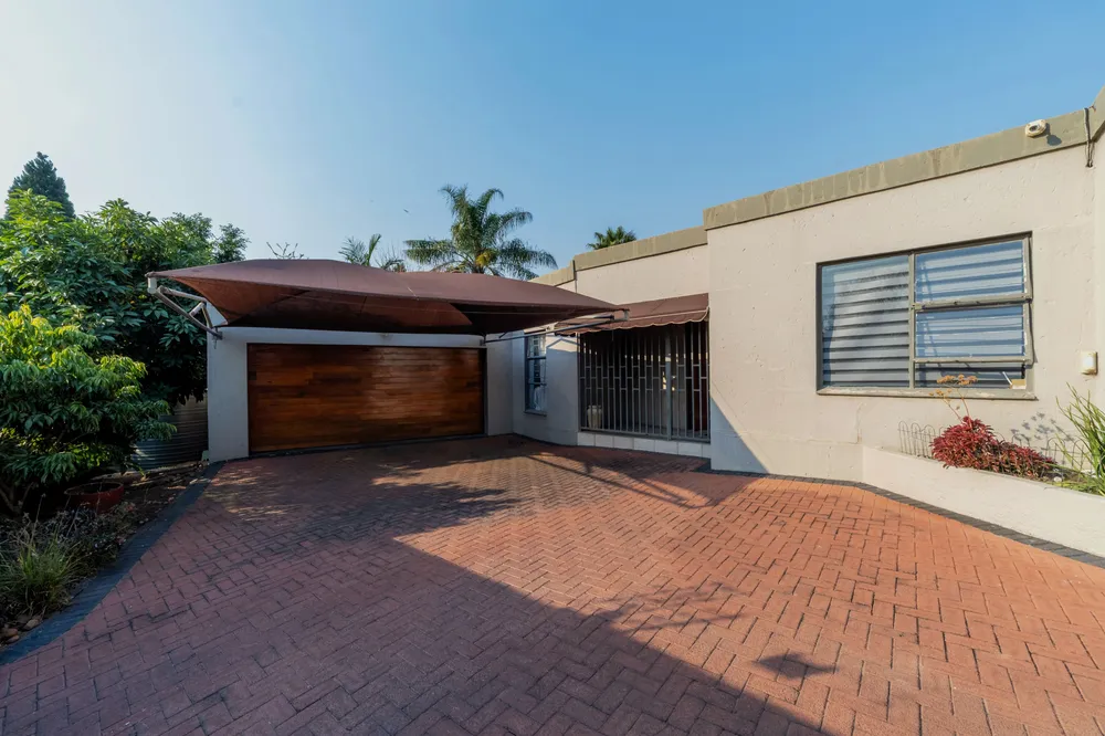 South Africa, Gauteng, Kelly Ridge, Xanada Avenue, 14